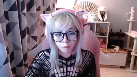 Snapshot of danyelleeyermann chatting on 06.29.26 danyelleeyermann online show from 06.29.26