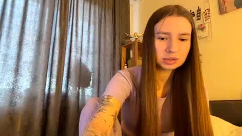 Snapshot of danyellgady chatting on 07.07.26 Alice online show from 07.07.26