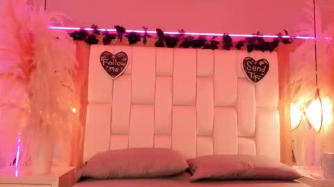 daphne_and_roger online show from 02.25.26