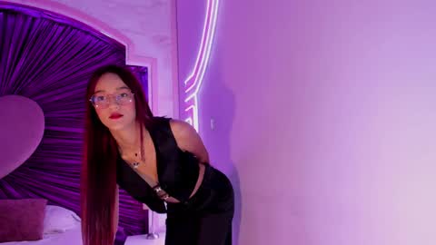 Daphne online show from 12.22.24