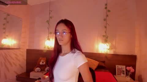 Daphne online show from 01.04.25