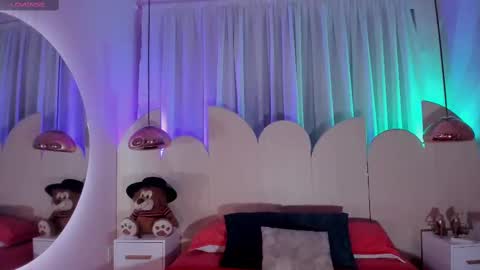 Daphne online show from 02.13.25