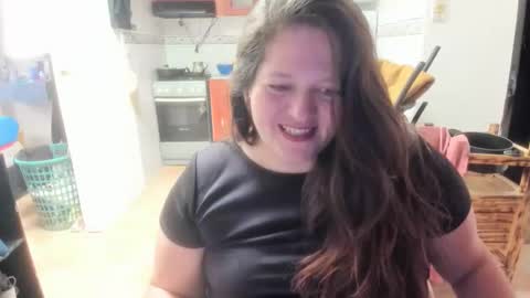Snapshot of daphnegirlsexxy chatting on 04.23.26 daphnegirlsexxy online show from 04.23.26
