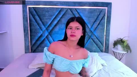Daphne online show from 02.27.25