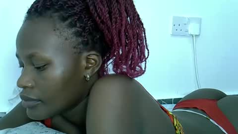 Snapshot of darberry21 chatting on 03.03.25 ESTHER online show from 03.03.25