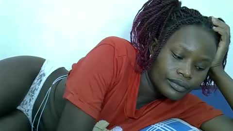 Snapshot of darberry21 chatting on 03.04.25 ESTHER online show from 03.04.25