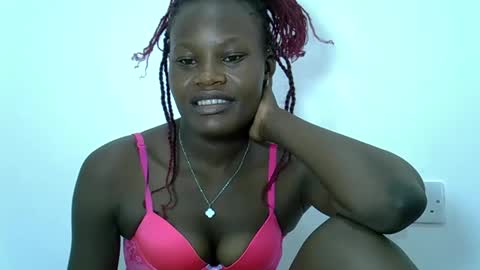 Snapshot of darberry21 chatting on 03.09.25 ESTHER online show from 03.09.25