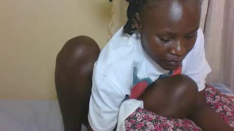 Snapshot of darberry21 chatting on 09.11.25 ESTHER online show from 09.11.25