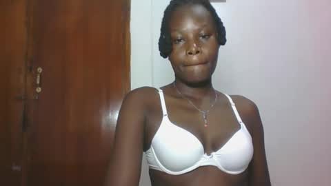 Snapshot of darberry21 chatting on 10.26.25 ESTHER online show from 10.26.25