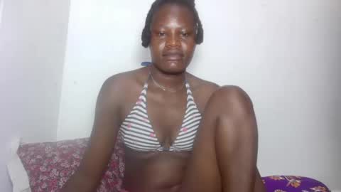 Snapshot of darberry21 chatting on 11.04.25 ESTHER online show from 11.04.25