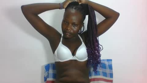 ESTHER online show from 04.08.26