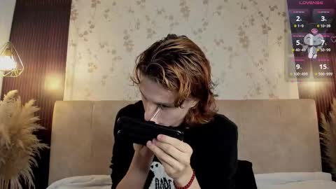 Darcy online show from 09.23.25