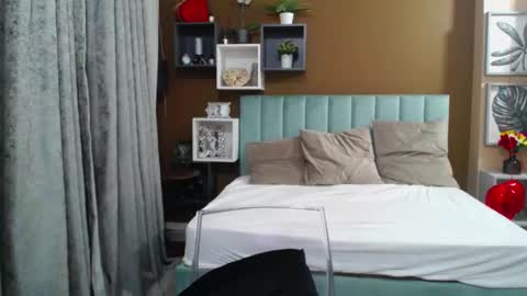 Snapshot of darcyejane chatting on 02.15.26 DarcyeJane online show from 02.15.26