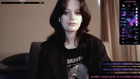 Snapshot of darcyie1ove chatting on 10.27.25 Darcy online show from 10.27.25