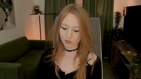Snapshot of dariatate chatting on 05.22.26 Daria Tate online show from 05.22.26