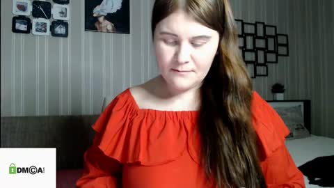 Snapshot of darina_dream chatting on 03.12.25 Darina Dreams online show from 03.12.25