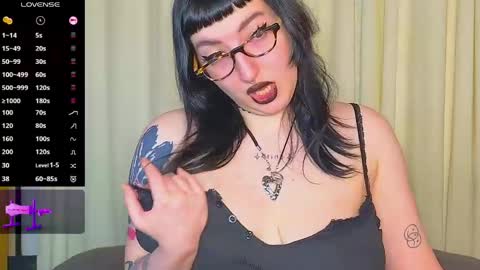 Snapshot of dario_doll_ chatting on 05.23.26 Daria online show from 05.23.26