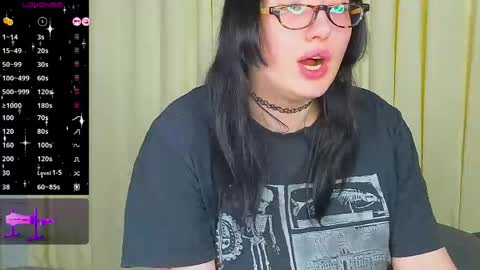 Snapshot of dario_doll_ chatting on 06.06.26 Daria online show from 06.06.26