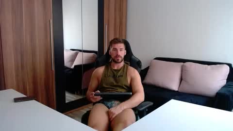 darius_94 online show from 09.27.25