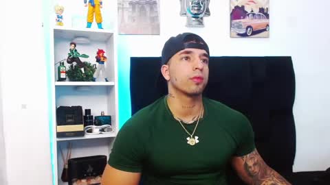 Darius Phoenix  online show from 12.13.24