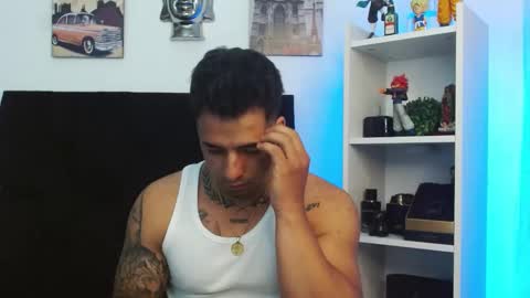 Darius Phoenix  online show from 01.04.25