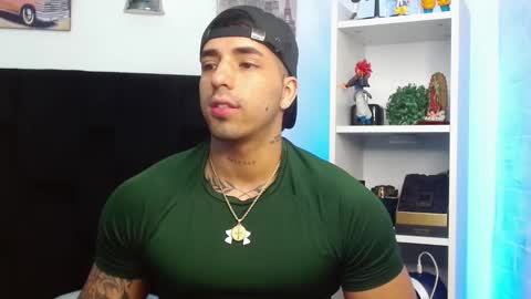 Darius Phoenix  online show from 01.25.25