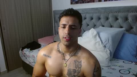 Darius Phoenix  online show from 02.02.25