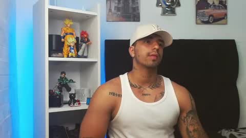 Darius Phoenix  online show from 03.05.25