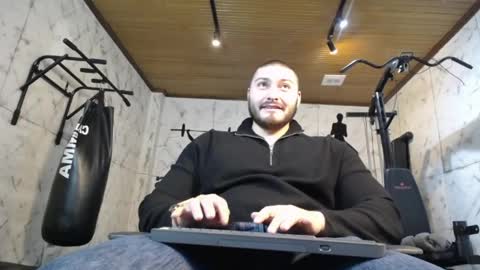 Snapshot of darius_wolfe chatting on 05.14.26 Darius online show from 05.14.26