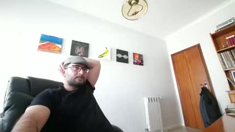 Snapshot of dariux_m chatting on 03.27.26 dariux_m online show from 03.27.26