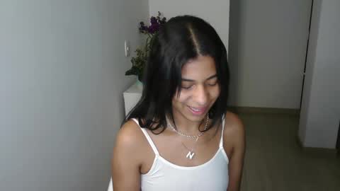 Snapshot of dark_enchantress_ chatting on 02.15.25 Sofia online show from 02.15.25