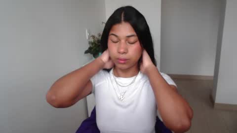 Snapshot of dark_enchantress_ chatting on 02.15.25 Sofia online show from 02.15.25