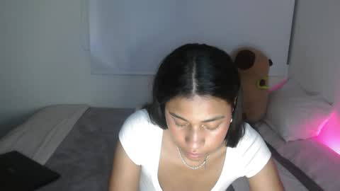 Snapshot of dark_enchantress_ chatting on 02.25.25 Sofia online show from 02.25.25