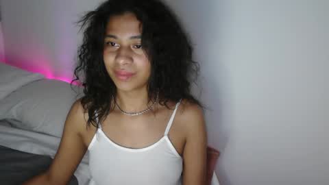 Snapshot of dark_enchantress_ chatting on 03.12.25 Sofia online show from 03.12.25