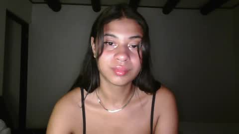 Snapshot of dark_enchantress_ chatting on 09.15.25 Sofia online show from 09.15.25