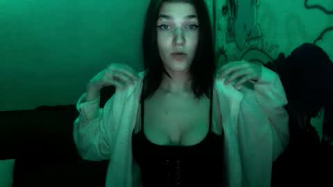 Snapshot of dark_horny_witch chatting on 10.10.25 Rina online show from 10.10.25
