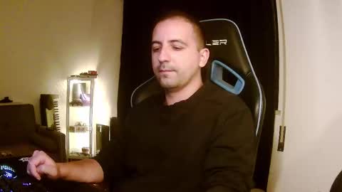 dark_passengerr online show from 10.02.25