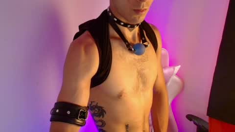 Snapshot of dark_rosse1 chatting on 03.27.26 rosse online show from 03.27.26