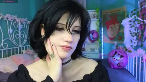 Vamp  online show from 02.20.25
