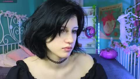 Vamp  online show from 02.21.25