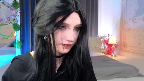 Vamp  online show from 03.04.25