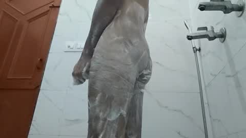 Snapshot of darkbud03 chatting on 10.27.25 just a guy online show from 10.27.25