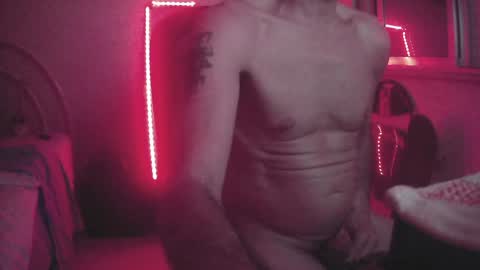 Snapshot of darkdance chatting on 01.06.25 freak soul online show from 01.06.25