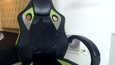 darkknightx01 online show from 11.10.25