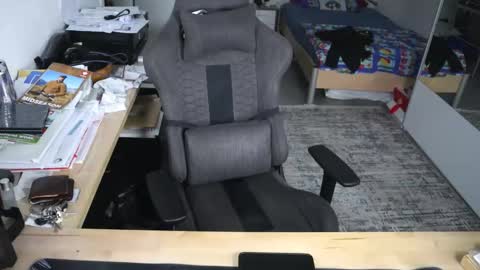 darkschneider_ online show from 10.12.25