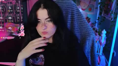 Snapshot of darksh1ne chatting on 10.29.25 Shine online show from 10.29.25