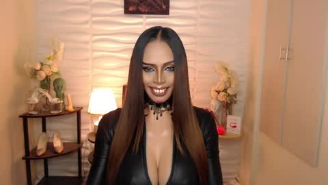 HAPPY BIRTHDAY MISTRESS MADRIANA online show from 12.18.24