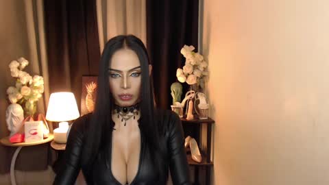 HAPPY BIRTHDAY MISTRESS MADRIANA online show from 01.26.25