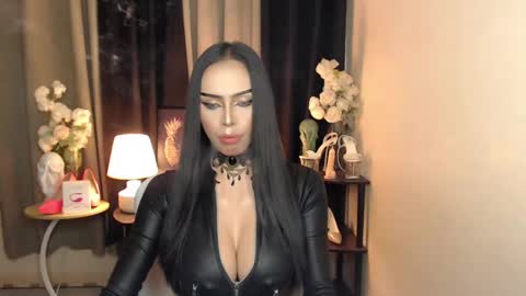 HAPPY BIRTHDAY MISTRESS MADRIANA online show from 02.01.25