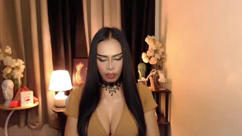 HAPPY BIRTHDAY MISTRESS MADRIANA online show from 02.10.25